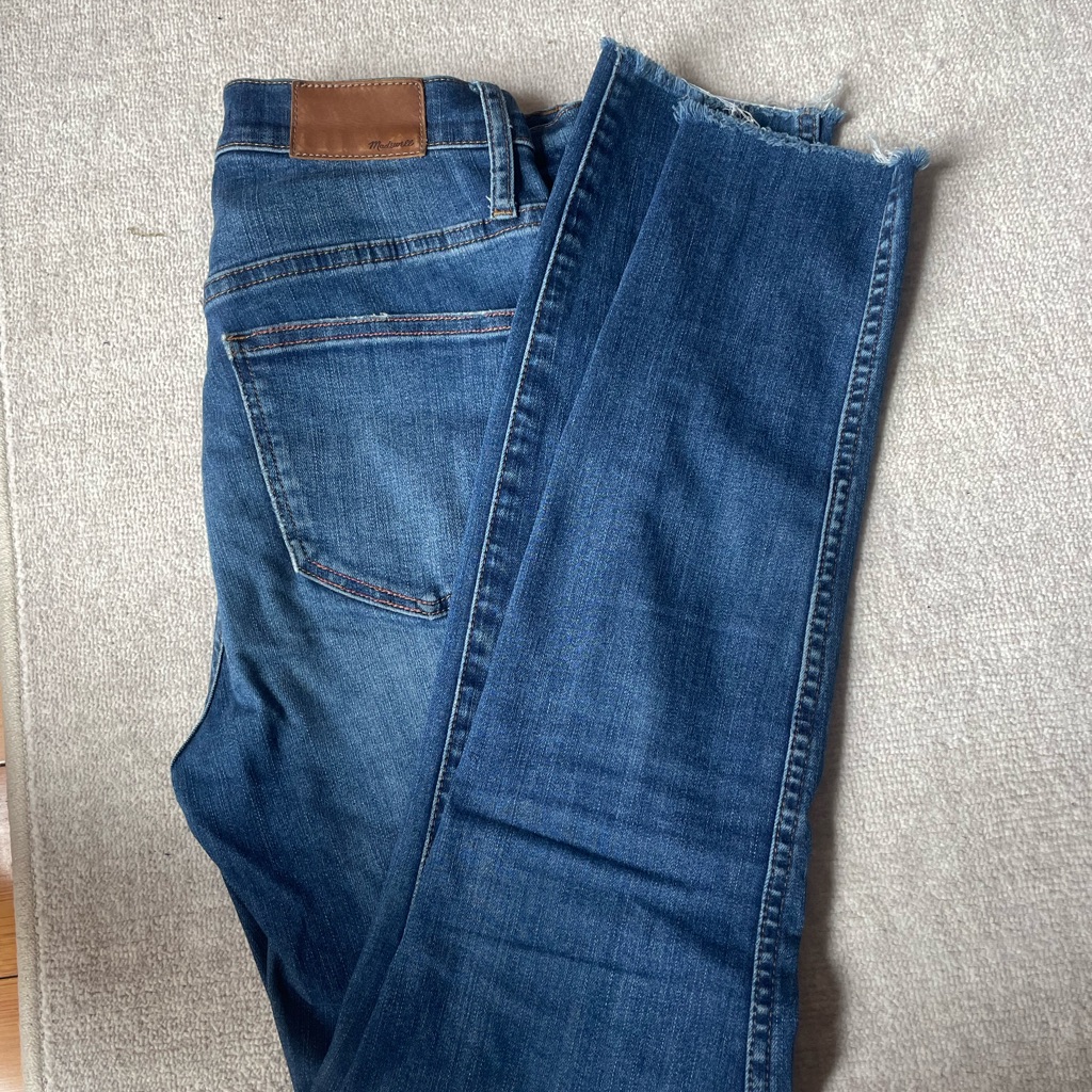 High-Rise Skinny Jeans - Dark Blue Denim